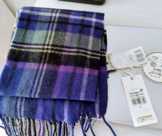 Bufanda de cuadros azul y morado
Lana 66'%