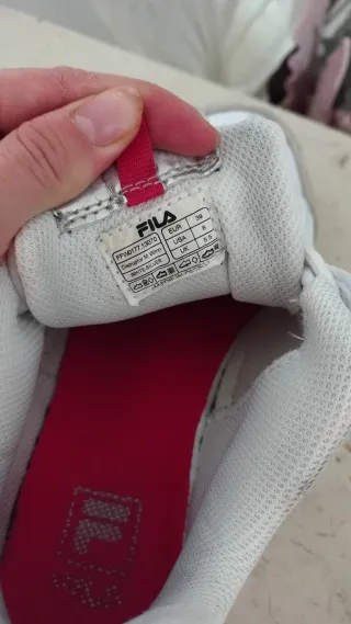 Scarpe Fila bianche e rosa