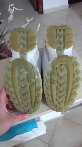 Scarpe Fila bianche e rosa