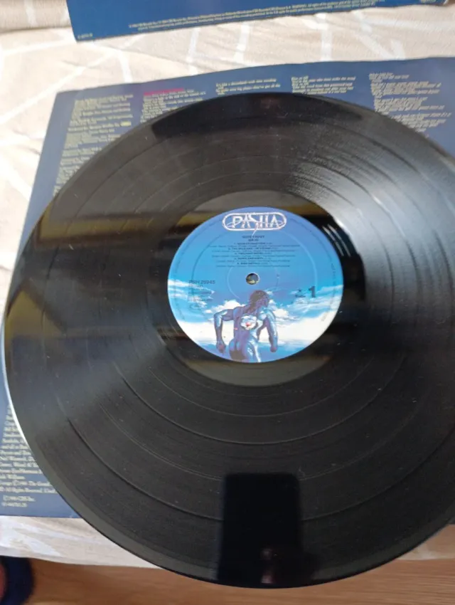 Quiet Riot:QR III Vinilo