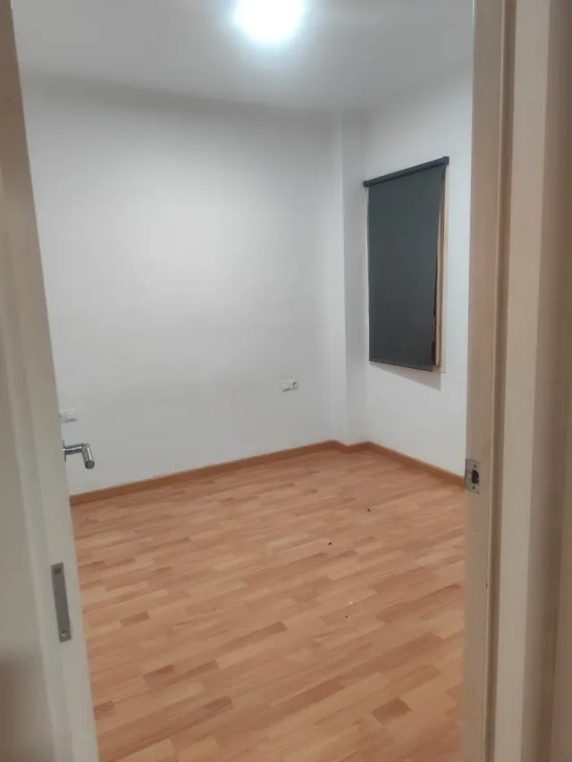 Entresuelo amplio en Poble Nou