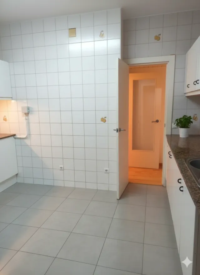 Entresuelo amplio en Poble Nou