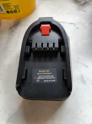 Adaptador Batería Bosch 18V a 18V