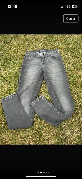 Pantalón vaquero Volcom gris