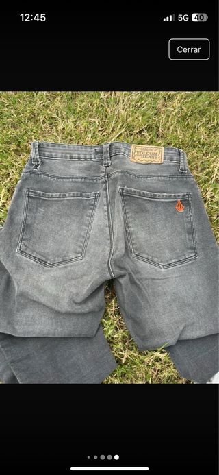 Pantalón vaquero Volcom gris