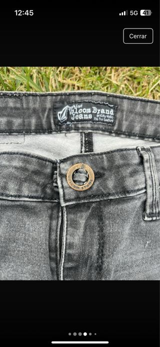 Pantalón vaquero Volcom gris