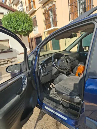 Opel Zafira 2003