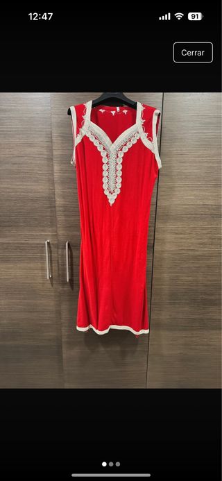 Vestido túnica rojo con encaje
