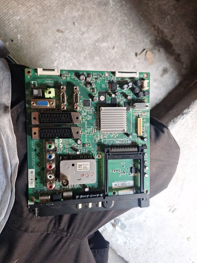 Placa base 715G4357-M01-000-005Y