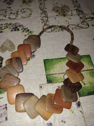 Collana di Legno Ecologico