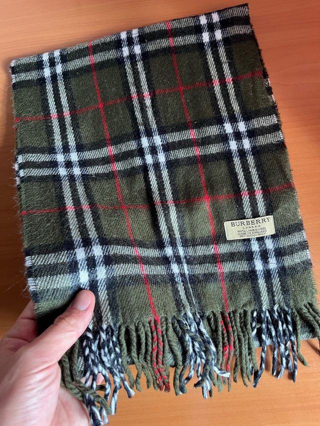Bufanda Burberry 100% lana