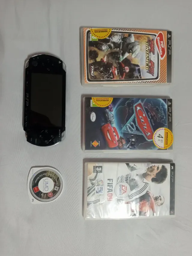 PSP Sony Negra modelo 1004