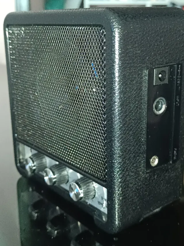 Mini amplificador Harley Benton MA-5