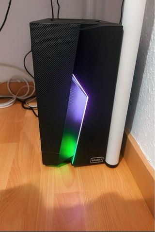 PC Gaming Negro con Luces LED