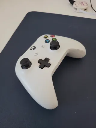 Mando Xbox One Blanco con leve error