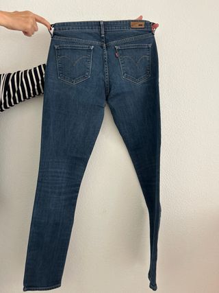 Pantalones Levi's Skinny DemiCurve Midrise Talla28