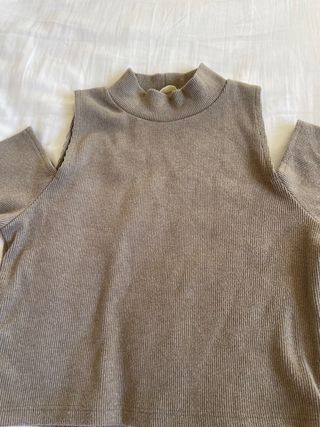 Jersey Pull&Bear cuello alto gris talla M