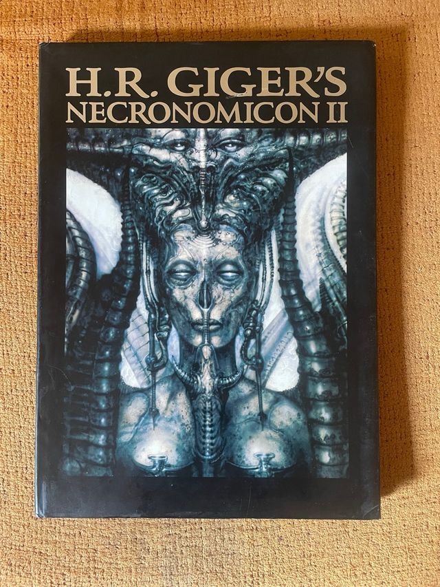 H.R. Giger's Necronomicon II. 87 páginas