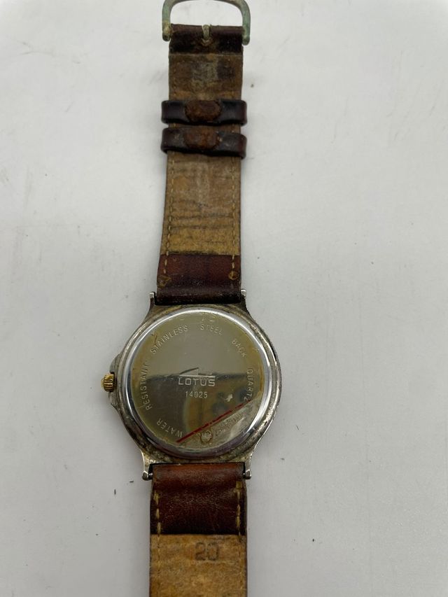 Reloj Lotus antiguo Marrón y Dorado,cara de cuarzo