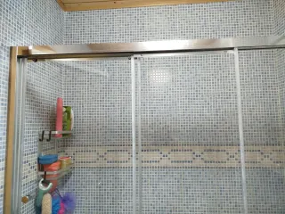 Mampara de bañera cristal y metal