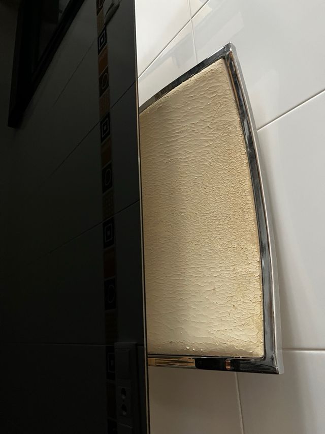 Mesa de comedor negra y 4 sillas