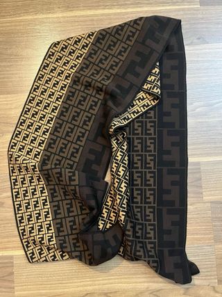 Bufanda Fendi Unisex Beige y Marrón