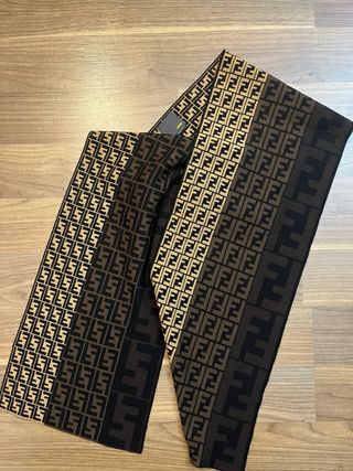 Bufanda Fendi Unisex Beige y Marrón