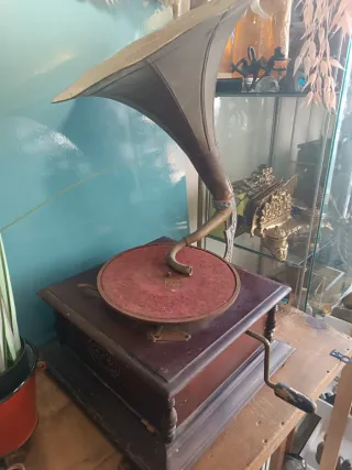 Gramola antigua para repuestos