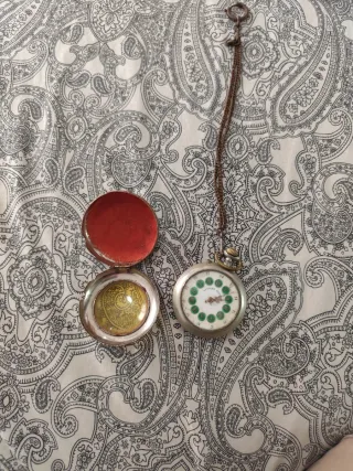2 Relojes Vintage Antiguos Funcionan