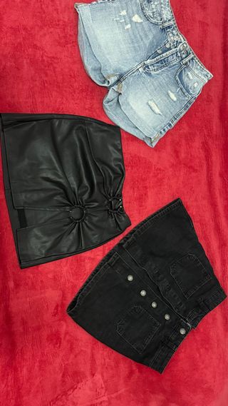 Falda de cuero sintético negra Talla S