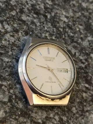 Reloj Citizen Crystoron Cuarzo Plata
