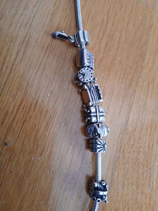 Pulsera Pandora con charms plata