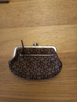 Monedero DKNY Beige y Marrón