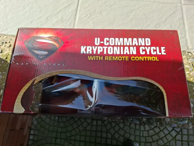 Superman Kryptonian Cycle con Control Remoto