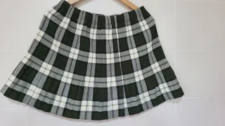 Falda Plisada Cuadros negros gris y Blanco
