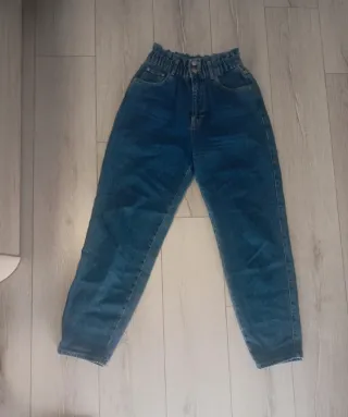 Pantalón vaquero azul Talla 36
