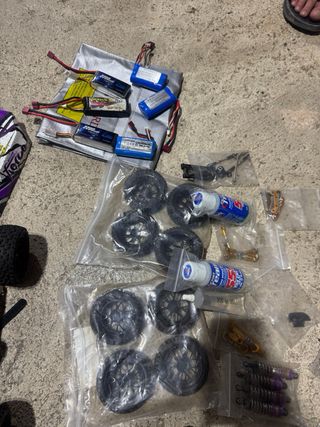 Coche RC Morado y Dorado