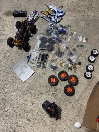 Coche RC Morado y Dorado