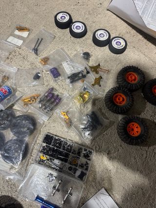 Coche RC Morado y Dorado