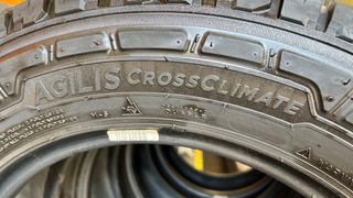 4 Neumáticos Michelin 215/65 R16 109T