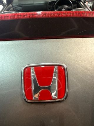 Alerón trasero S2000 y emblema