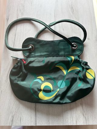 Bolso Skunkfunk verde y amarillo.
