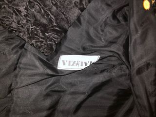 Cappotto pelliccia
in  Astrakan nera