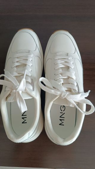 Zapatillas blancas