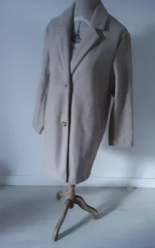 Abrigo niña Zara beige talla 13/14