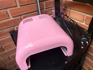 Lámpara UV para uñas rosa