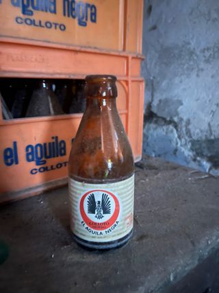 Botellín antiguo El Águila Negra