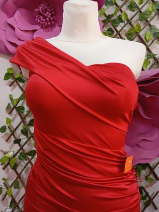 Vestido rojo de fiesta elegante