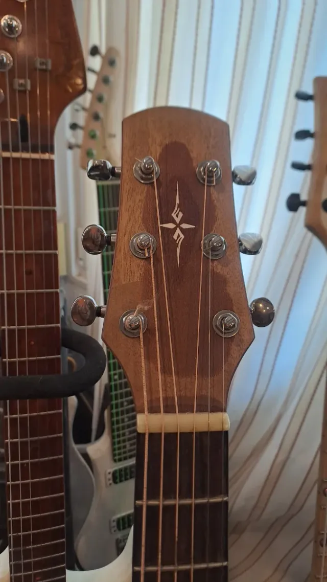 Guitarra Acústica Estilo Taylor