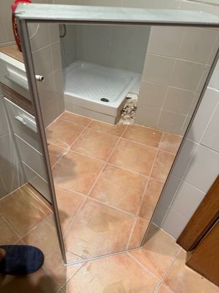 Mueble de baño con espejo